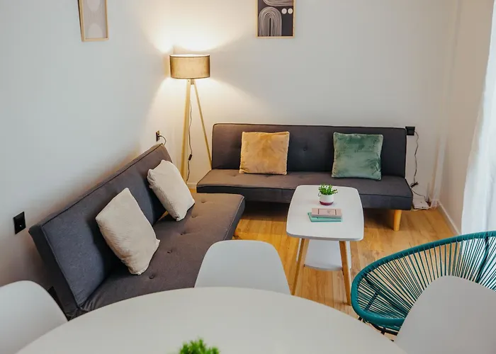 Luxury Penthouse By The White Tower *