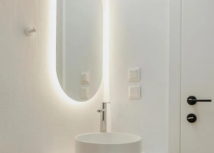 Luxury Penthouse By The White Tower *